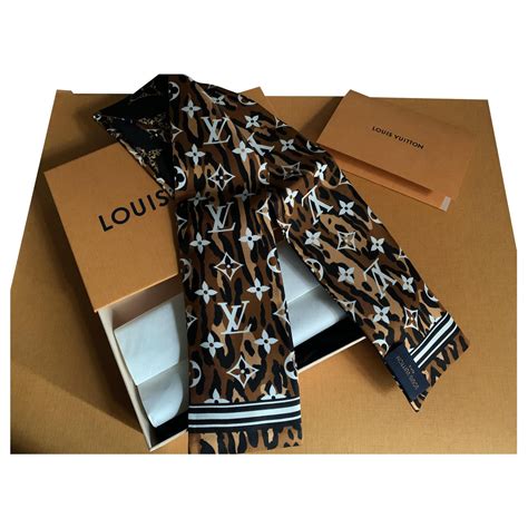 louis vuitton bandeau uk|Louis Vuitton foulard.